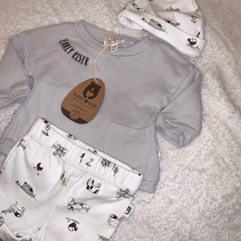 NEW Winter outfit Rabbit & Bear 0/3 & 3/6 Month, Waffle Knit Winter Farm animals